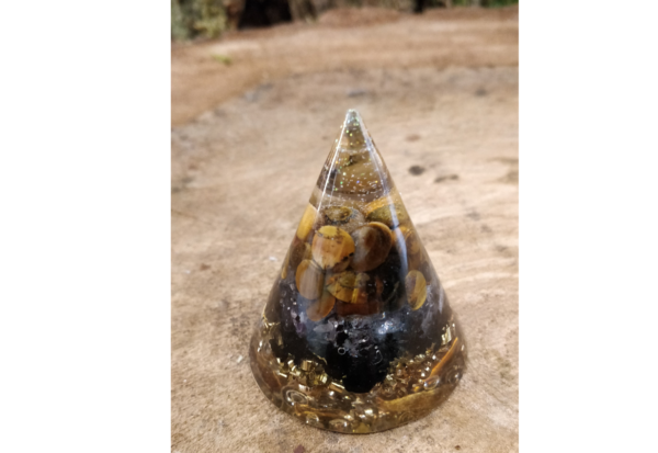 Orgonite Protection Cône Œil de Tigre - Tourmaline 50x55